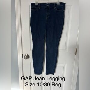 GAP Women's Straight Leg Blue Jeans